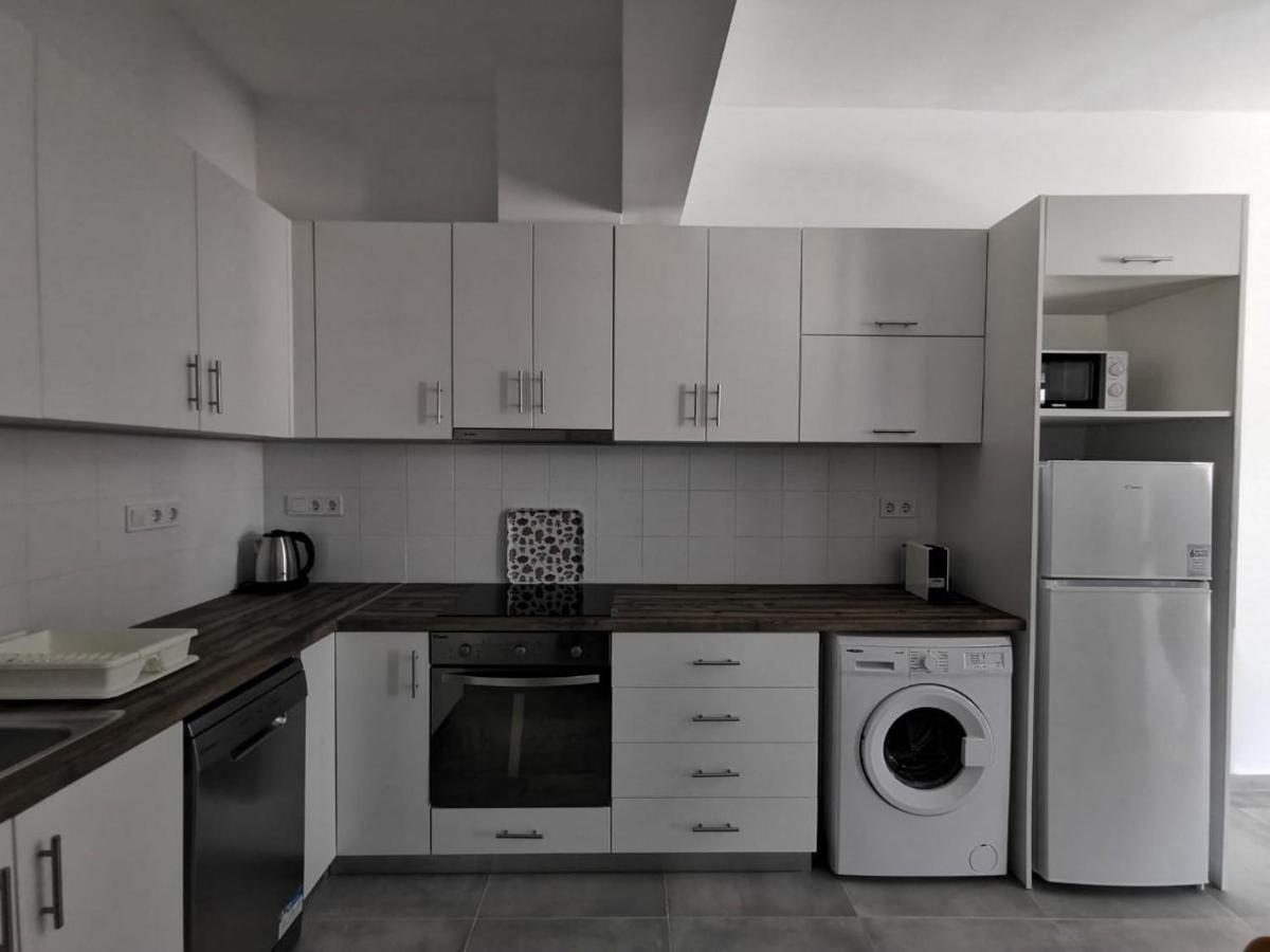 Ikarus Apartment Athens Exterior photo
